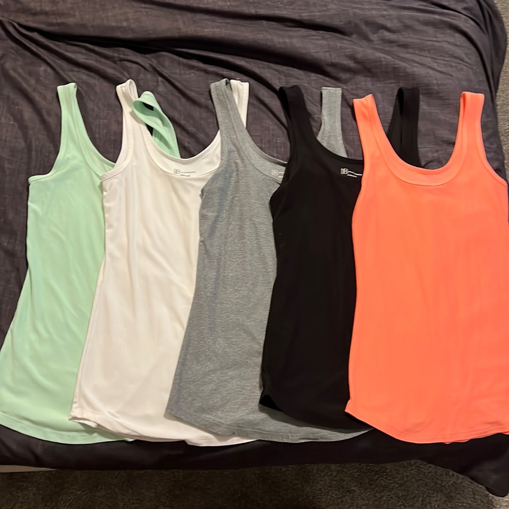 Lot of No Boundaries scoop neck tanks